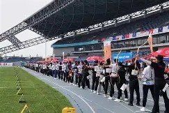 ayx-田径夜战:粤西天虎队淘汰对手瓯越霹雳队,临门一脚致胜黑马成最大惊喜